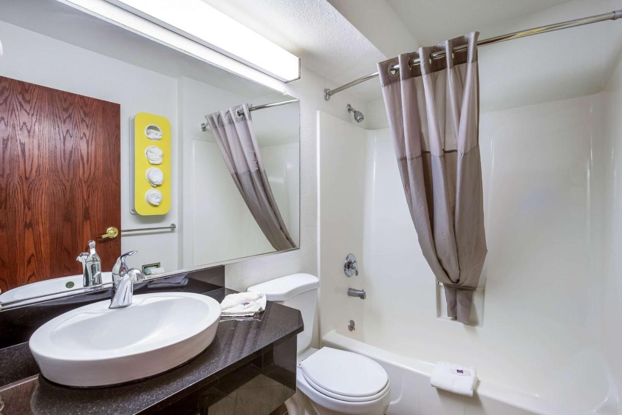6-dixon, Ca Hotel 2*