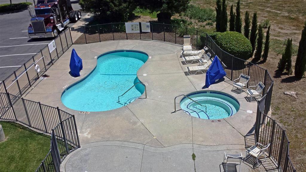 6-dixon, Ca Hotel